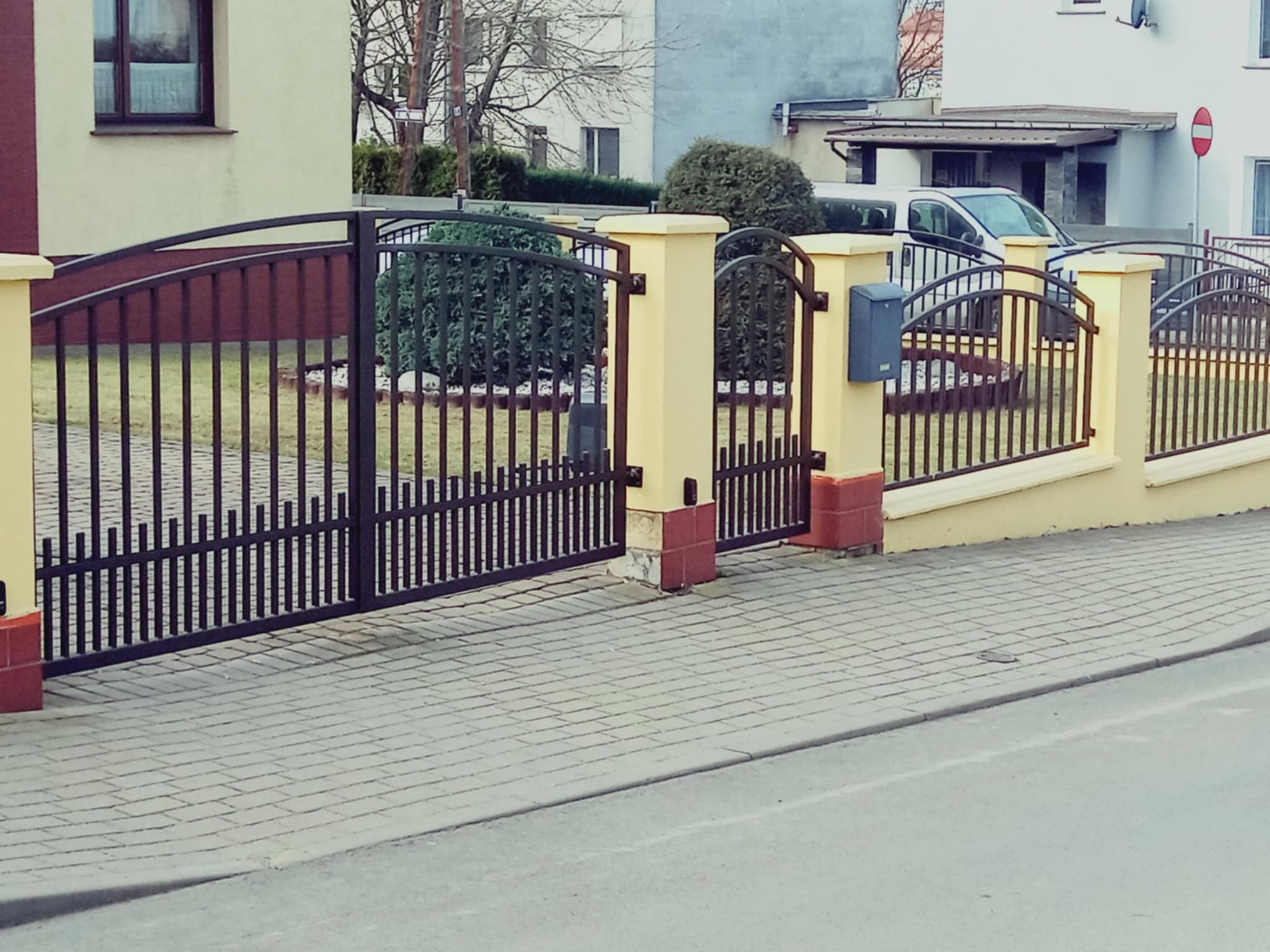 brama montaz glogowek