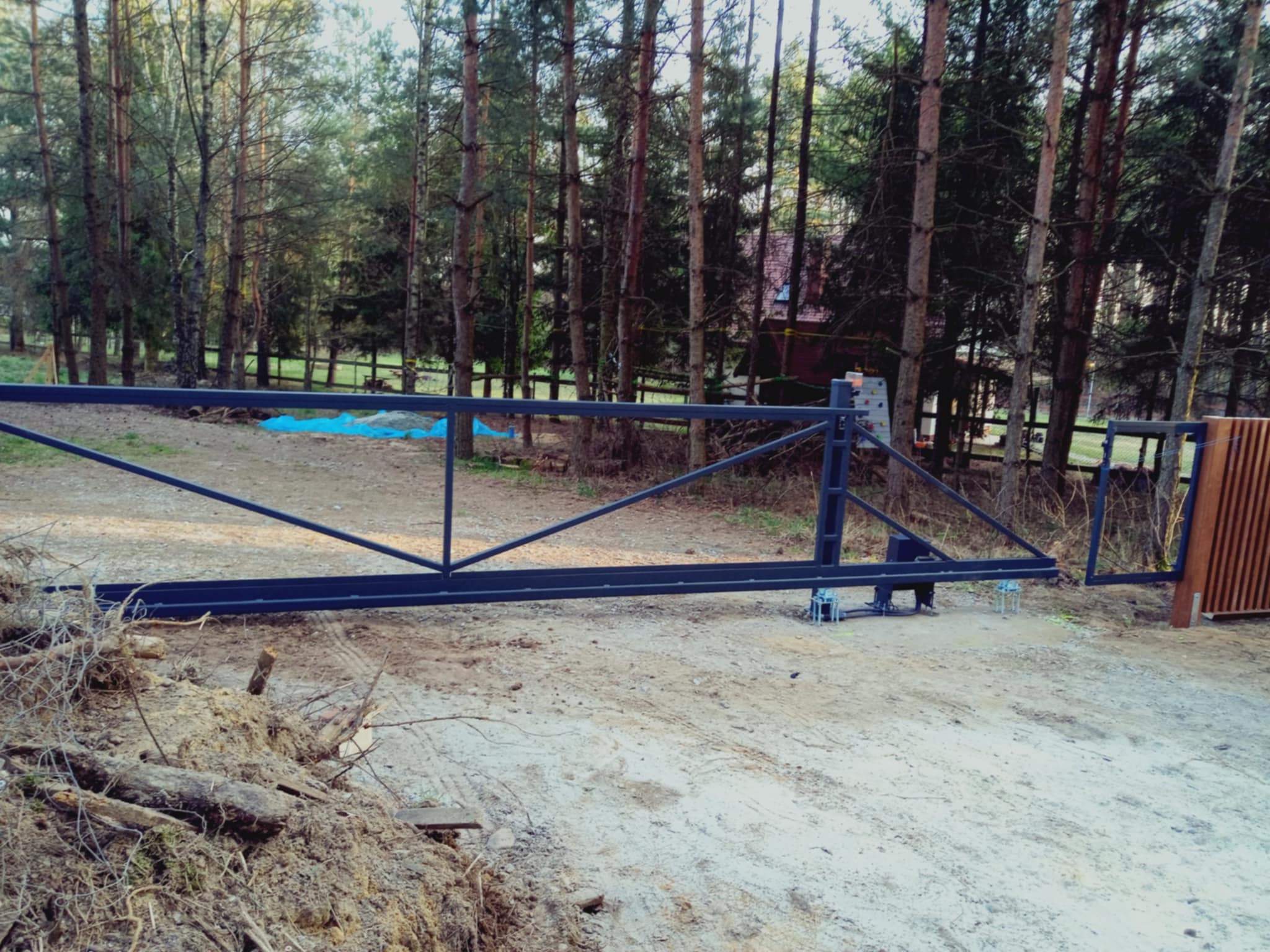 brama przesuwna montaz prudnik